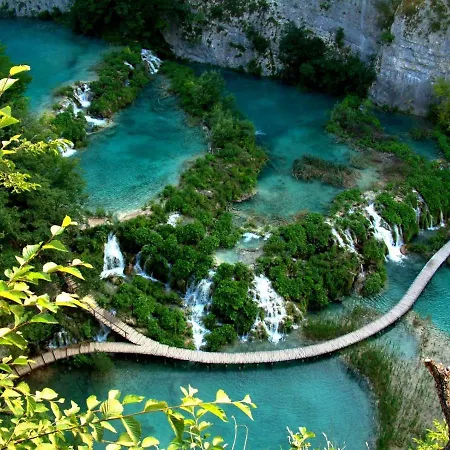 Adriatic 2 * سيلتسي